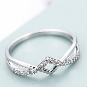 New Minimalist Zirconia Ring